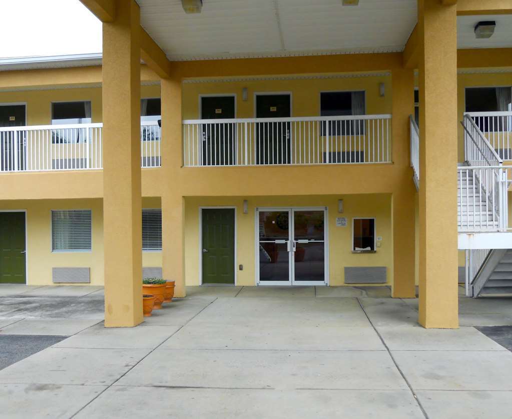 Red Roof Inn Valdosta - University Buitenkant foto